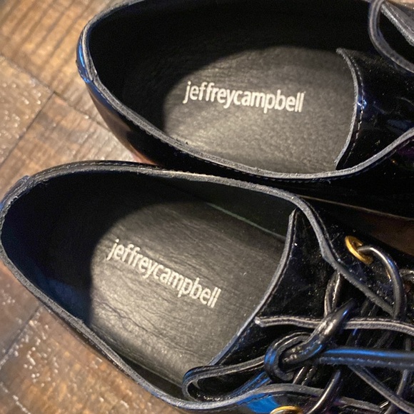 Platform lug heeled tie up loafers - Picture 3 of 6